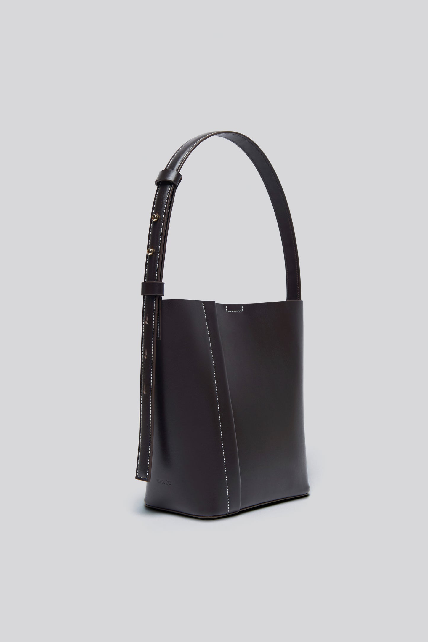 THE MEDIUM TOTE PLISSÉ DARK BROWN