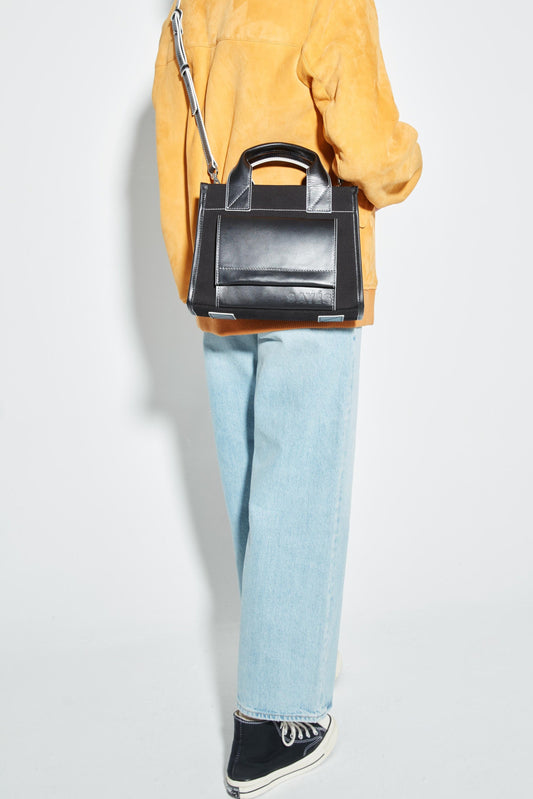 STITCHED POCKET MINI TOTE IN BLACK WITH OFF-WHITE EDGES