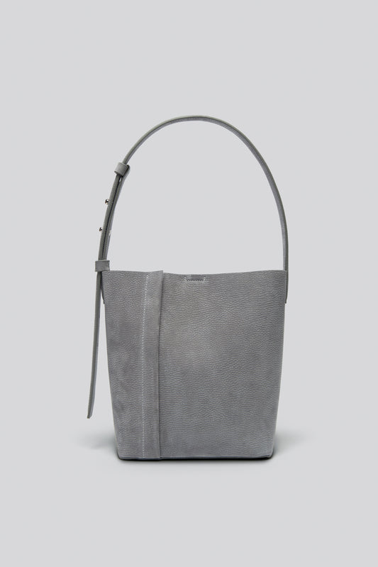 THE MEDIUM TOTE PLISSÉ CEMENT NUBUCK