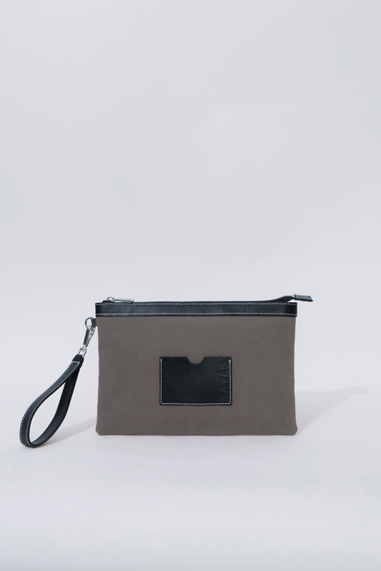 STITCHED CLUTCH IN MINK AND BLACK