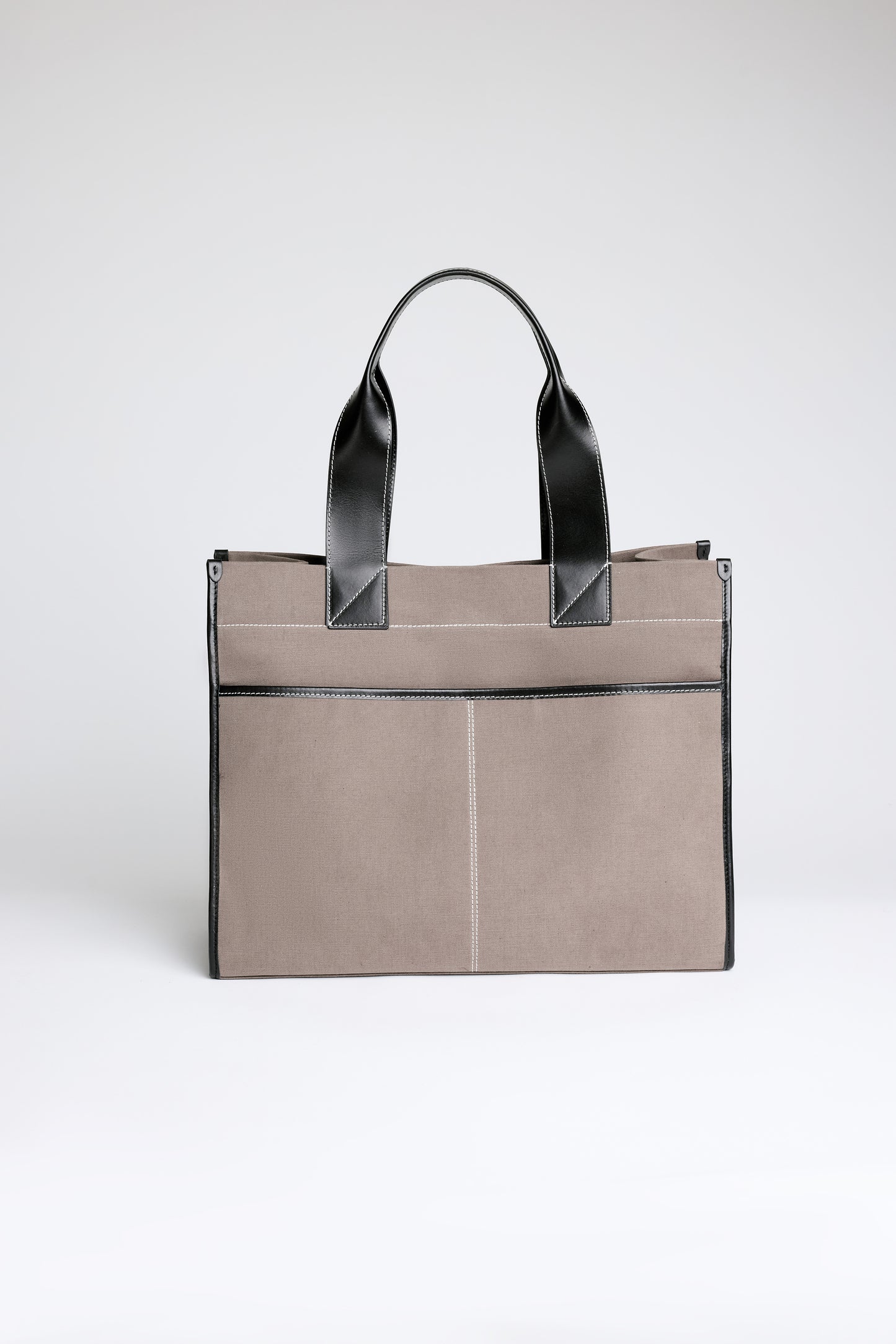 STITCHED POCKET MAXI TOTE IN MINK AND BLACK