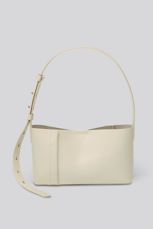 THE TOTE PLISSÉ EAST-WEST EGGSHELL