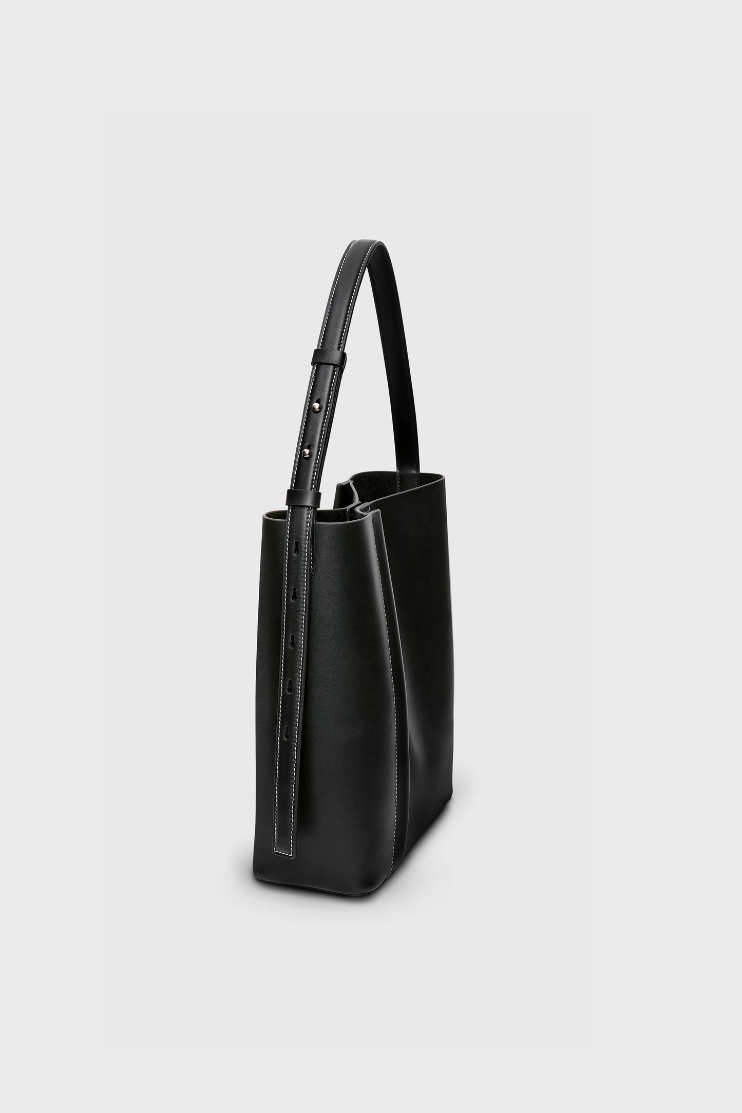 THE LARGE TOTE PLISSÉ BLACK