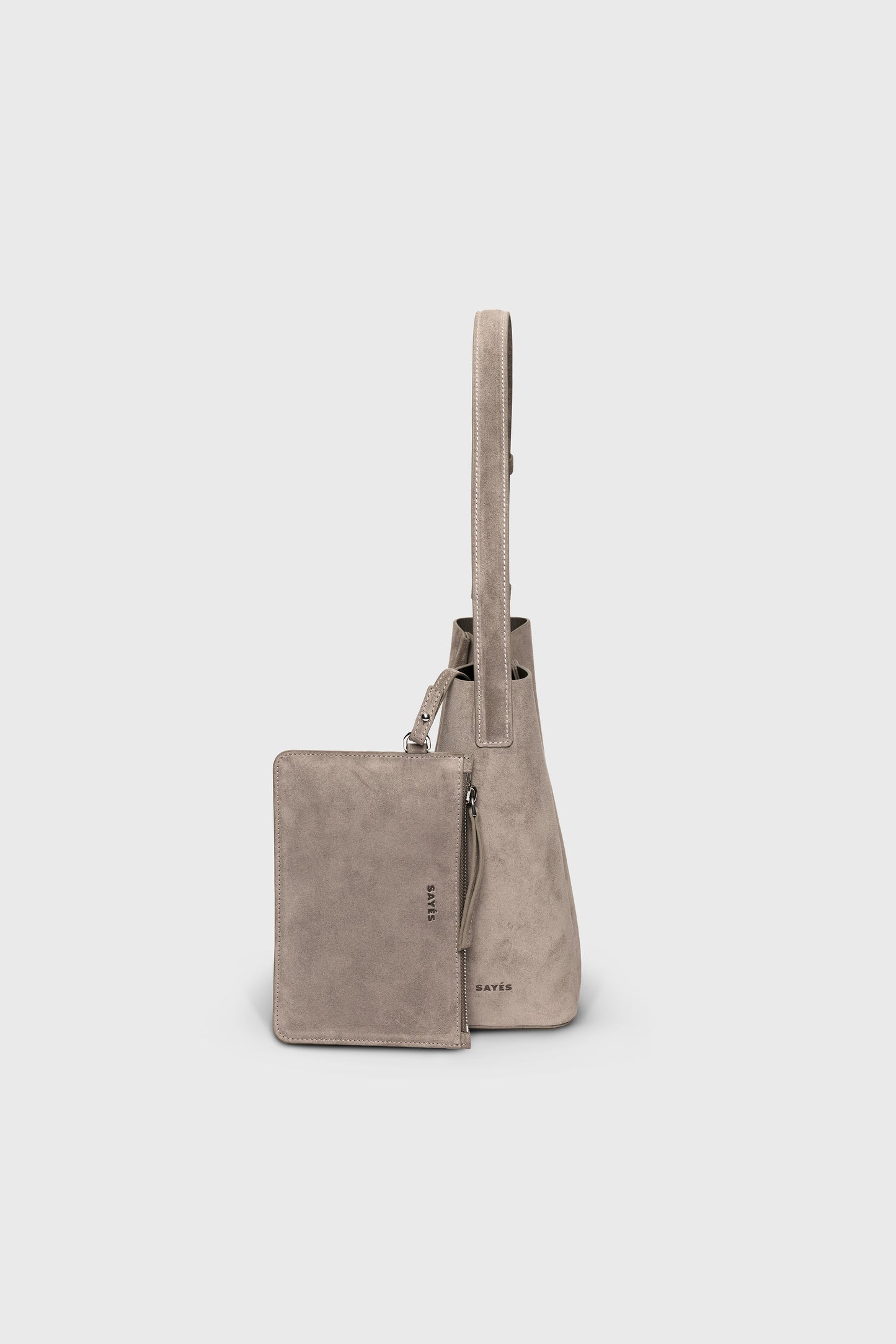 THE MEDIUM TOTE PLISSÉ SAND BEIGE SUEDE