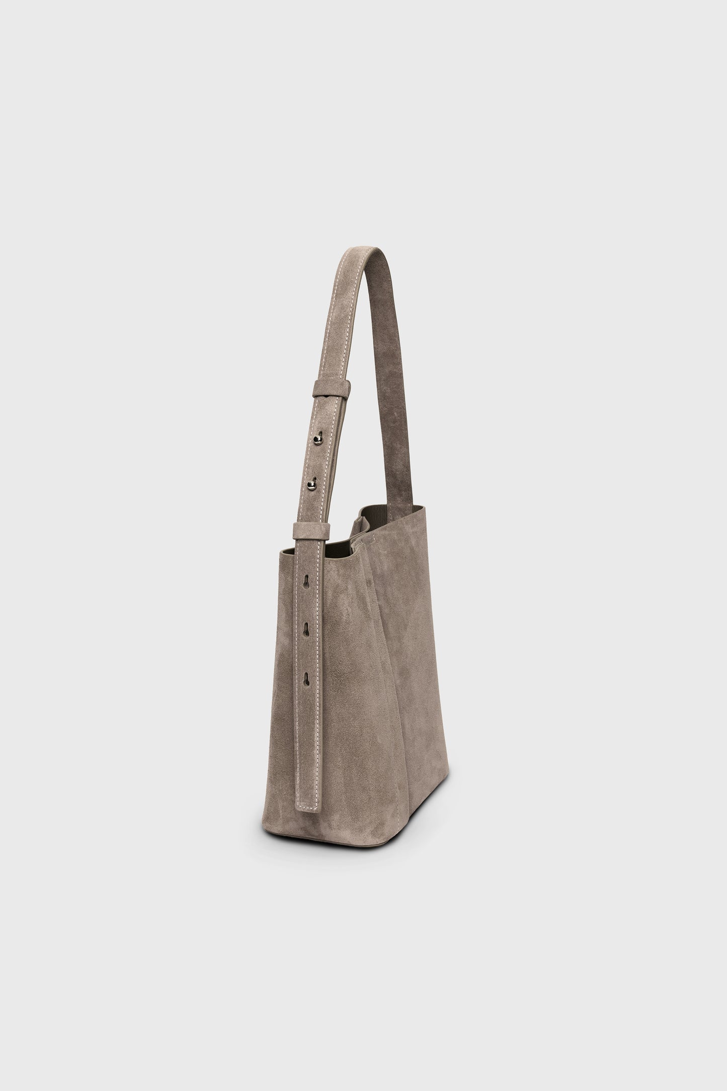 THE MEDIUM TOTE PLISSÉ SAND BEIGE SUEDE