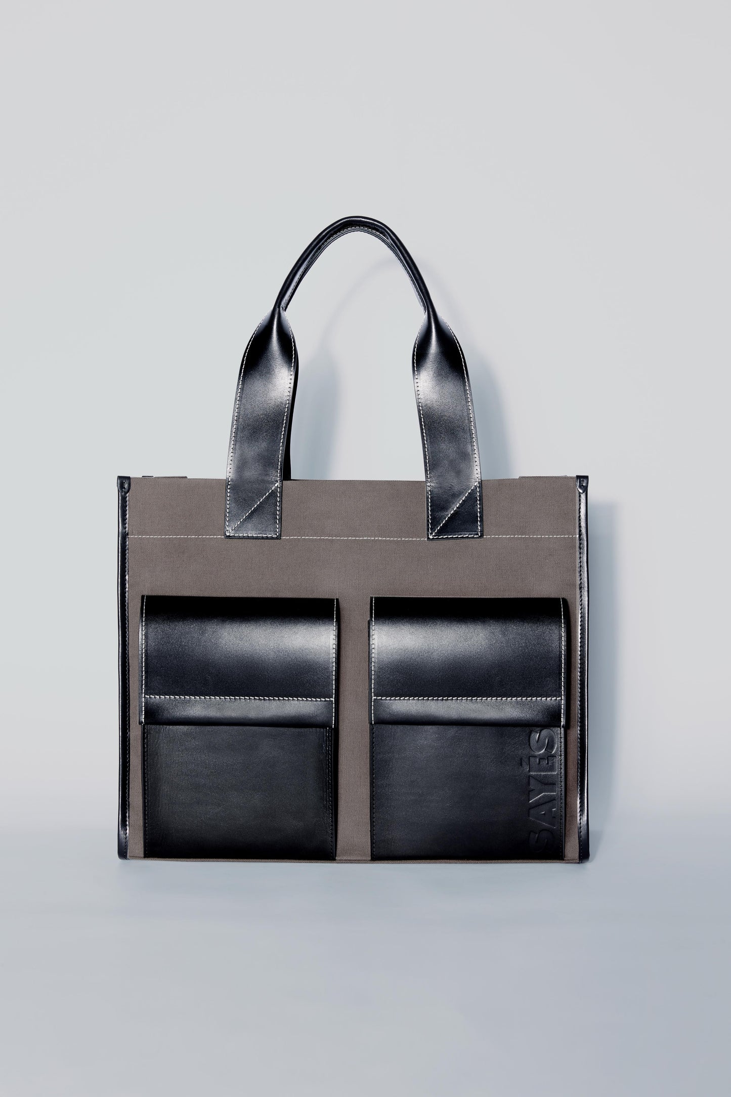 STITCHED POCKET MAXI TOTE BAG IN MINK AND BLACK