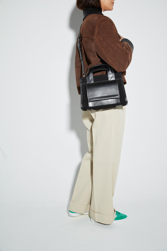STITCHED POCKET MINI TOTE IN BLACK