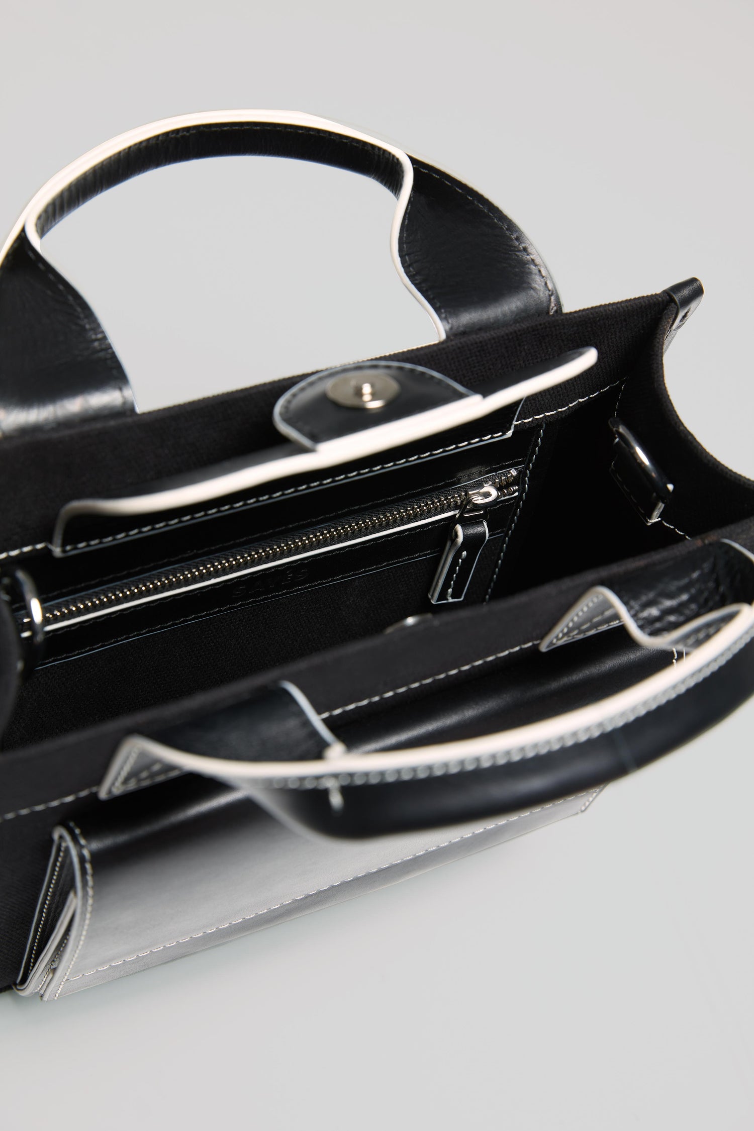 Off white hotsell tote bag sale